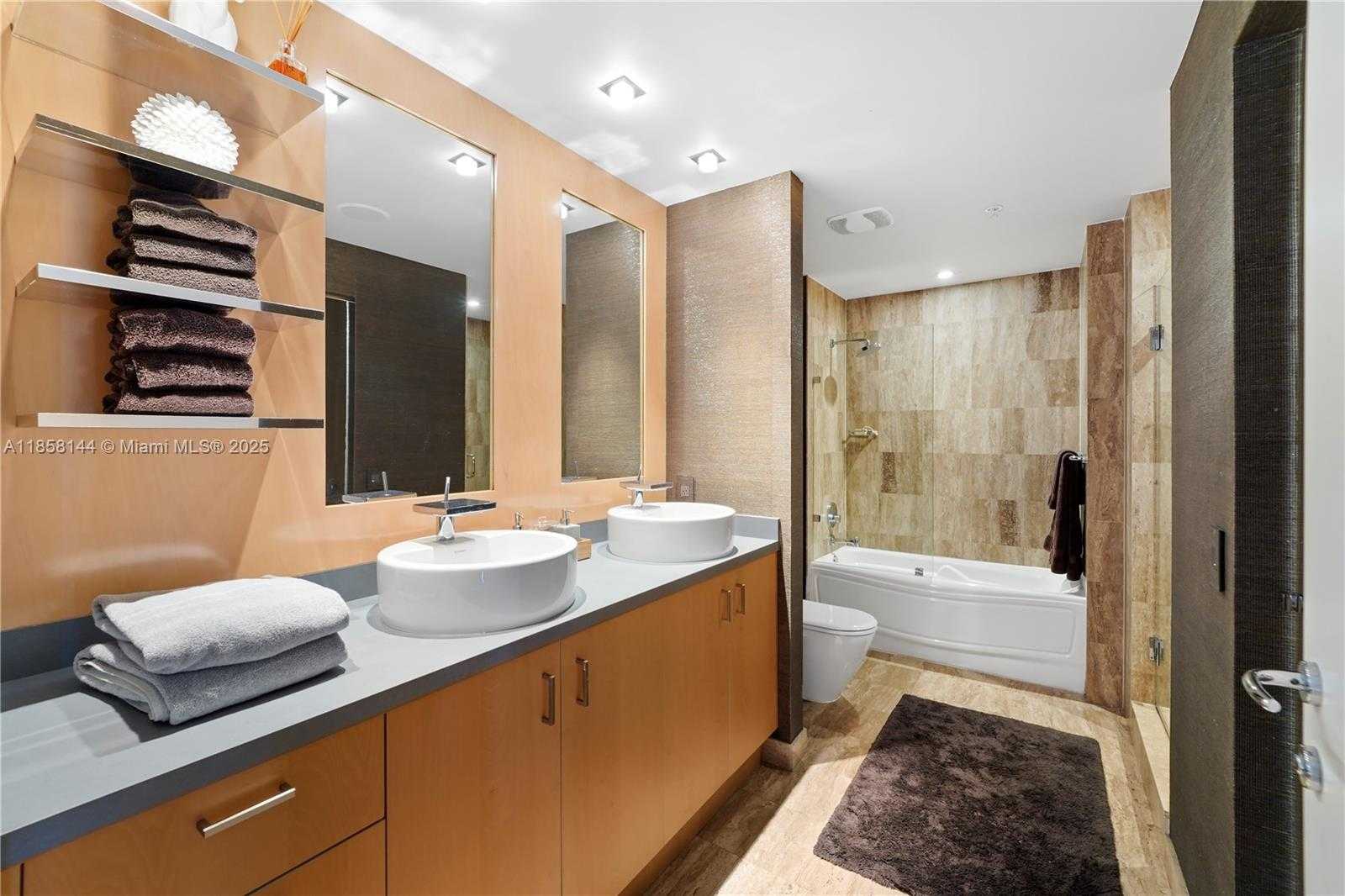 Small Image of 300 SOUTH BISCAYNE BLVD #2508, Miami Number 12