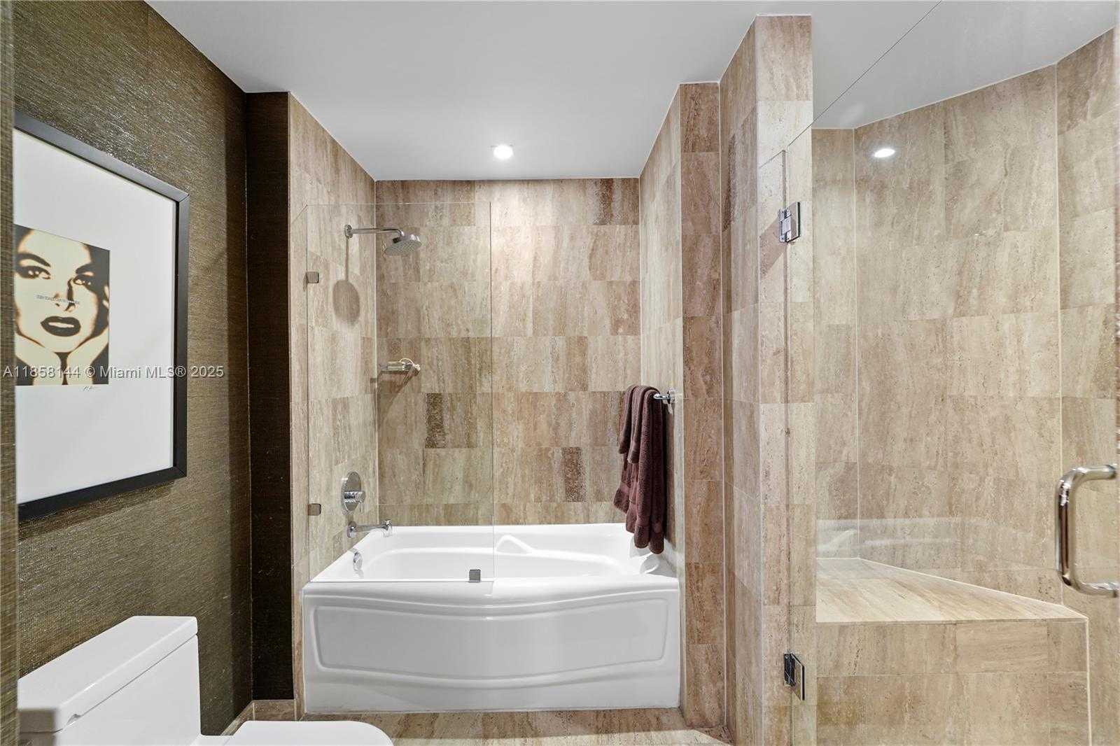 Small Image of 300 SOUTH BISCAYNE BLVD #2508, Miami Number 14