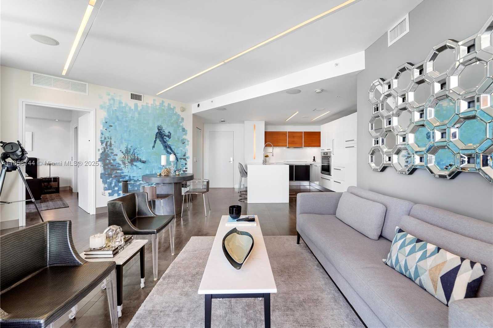 Small Image of 300 SOUTH BISCAYNE BLVD #2508, Miami Number 21