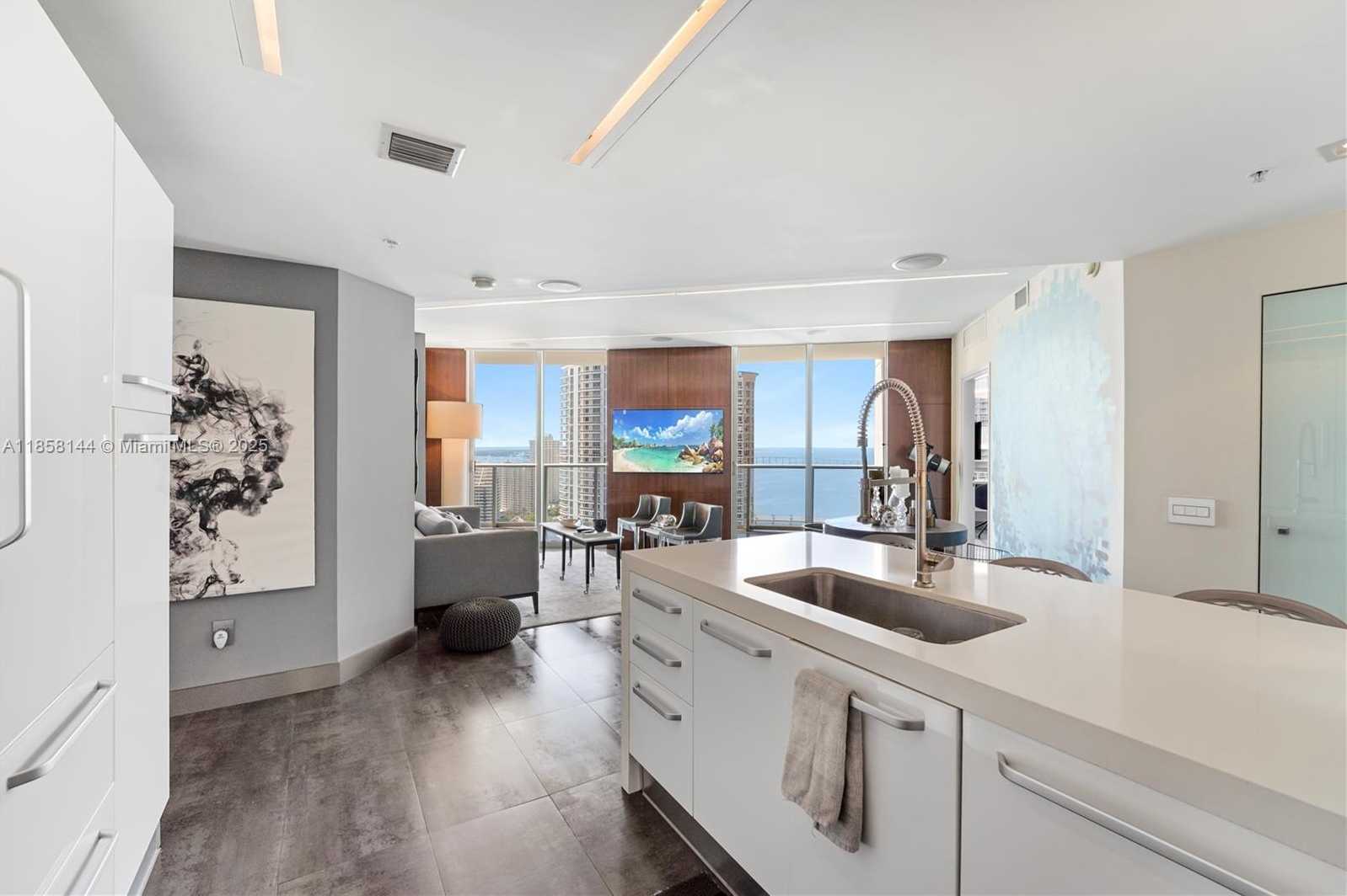Small Image of 300 SOUTH BISCAYNE BLVD #2508, Miami Number 22