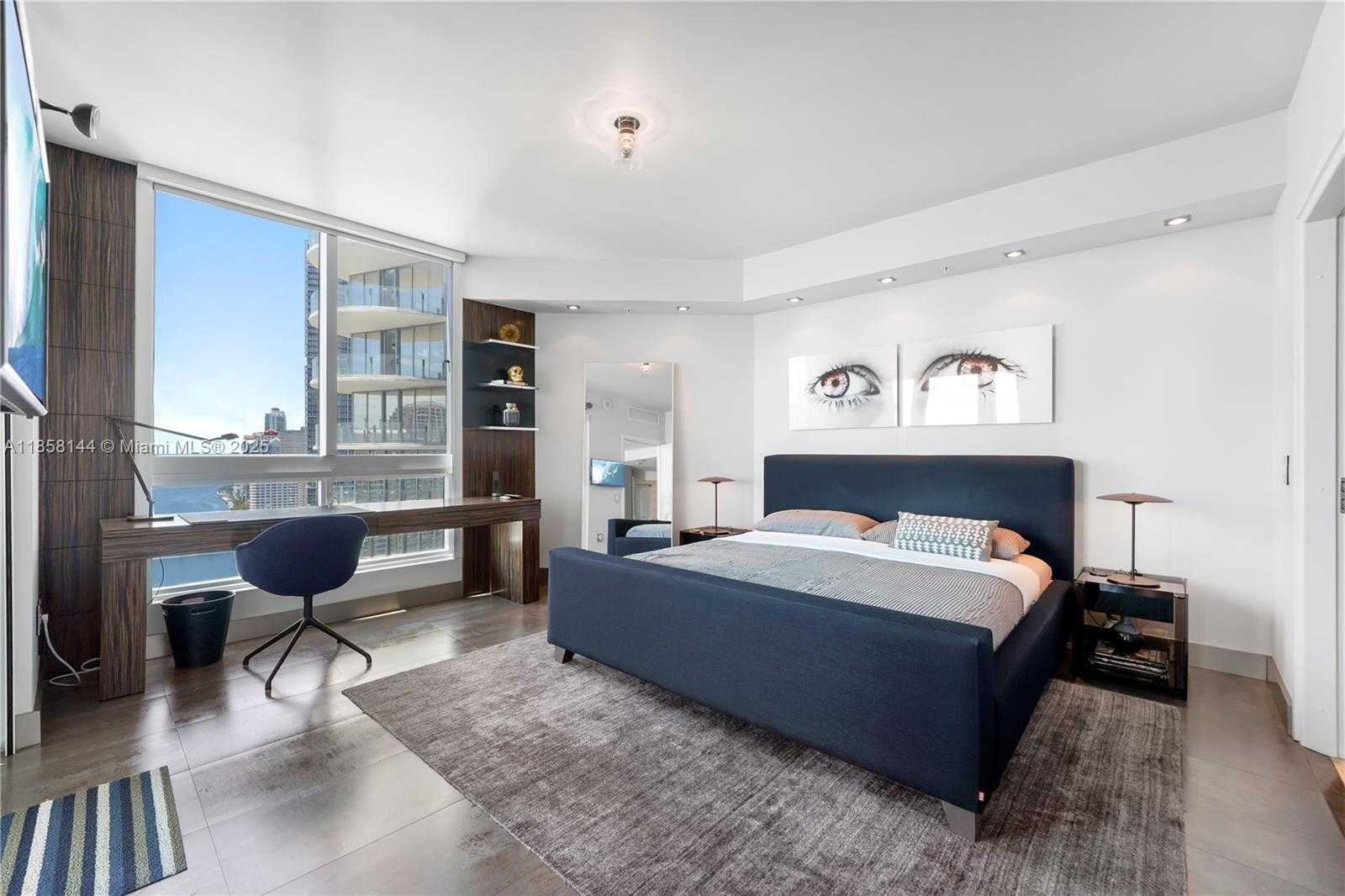 Small Image of 300 SOUTH BISCAYNE BLVD #2508, Miami Number 9