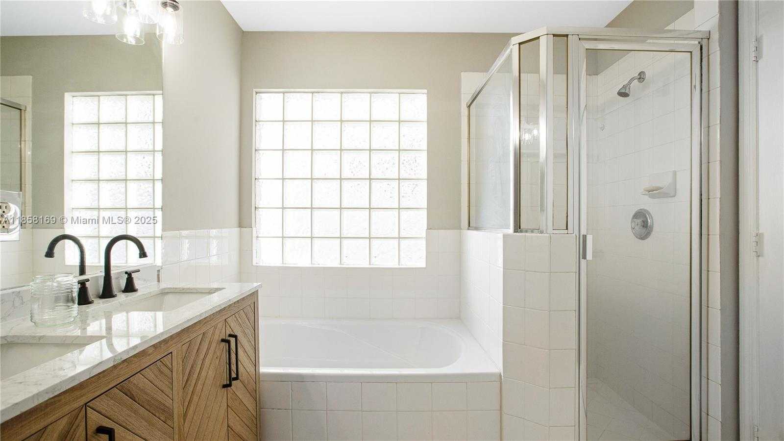 Small Image of 8743 SOUTH WEST 213TH LN, Cutler Bay Number 16