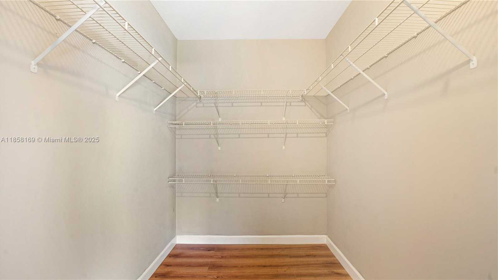Small Image of 8743 SOUTH WEST 213TH LN, Cutler Bay Number 17