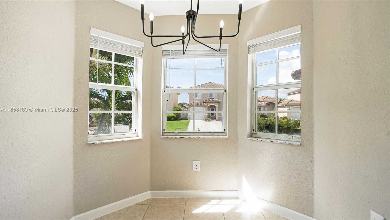 Small Image of 8743 SOUTH WEST 213TH LN, Cutler Bay Number 9