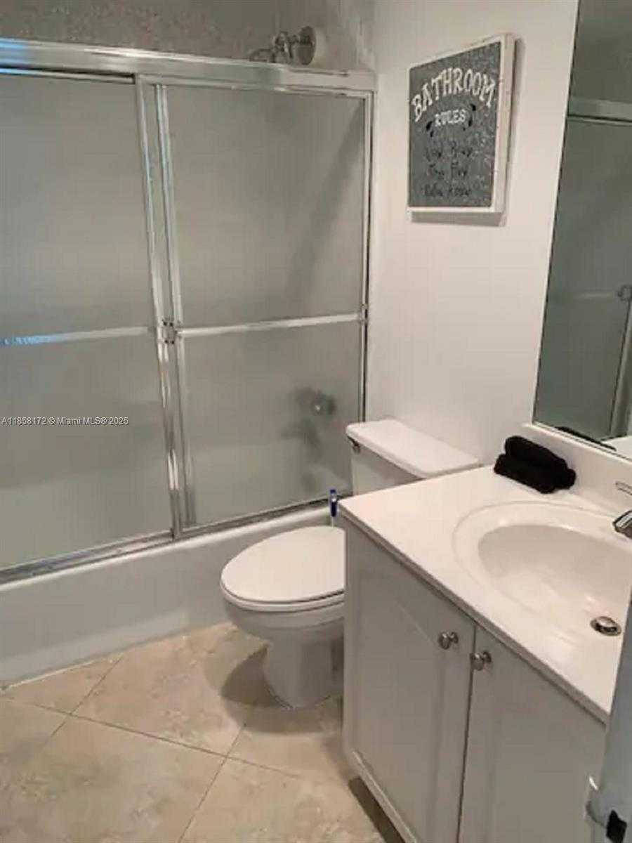 Imagen de Pequeño Objeto