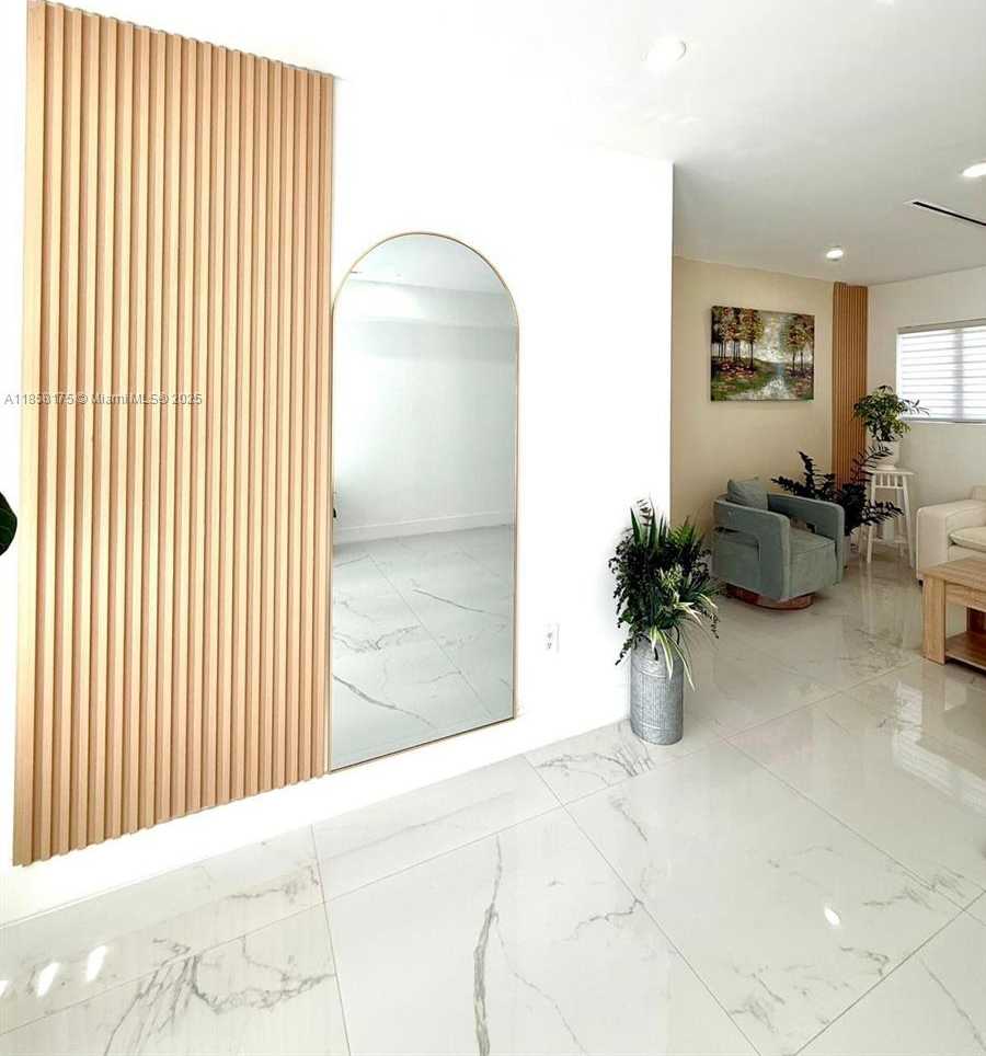 Small Image of 15100 POLK ST #., Miami Number 7