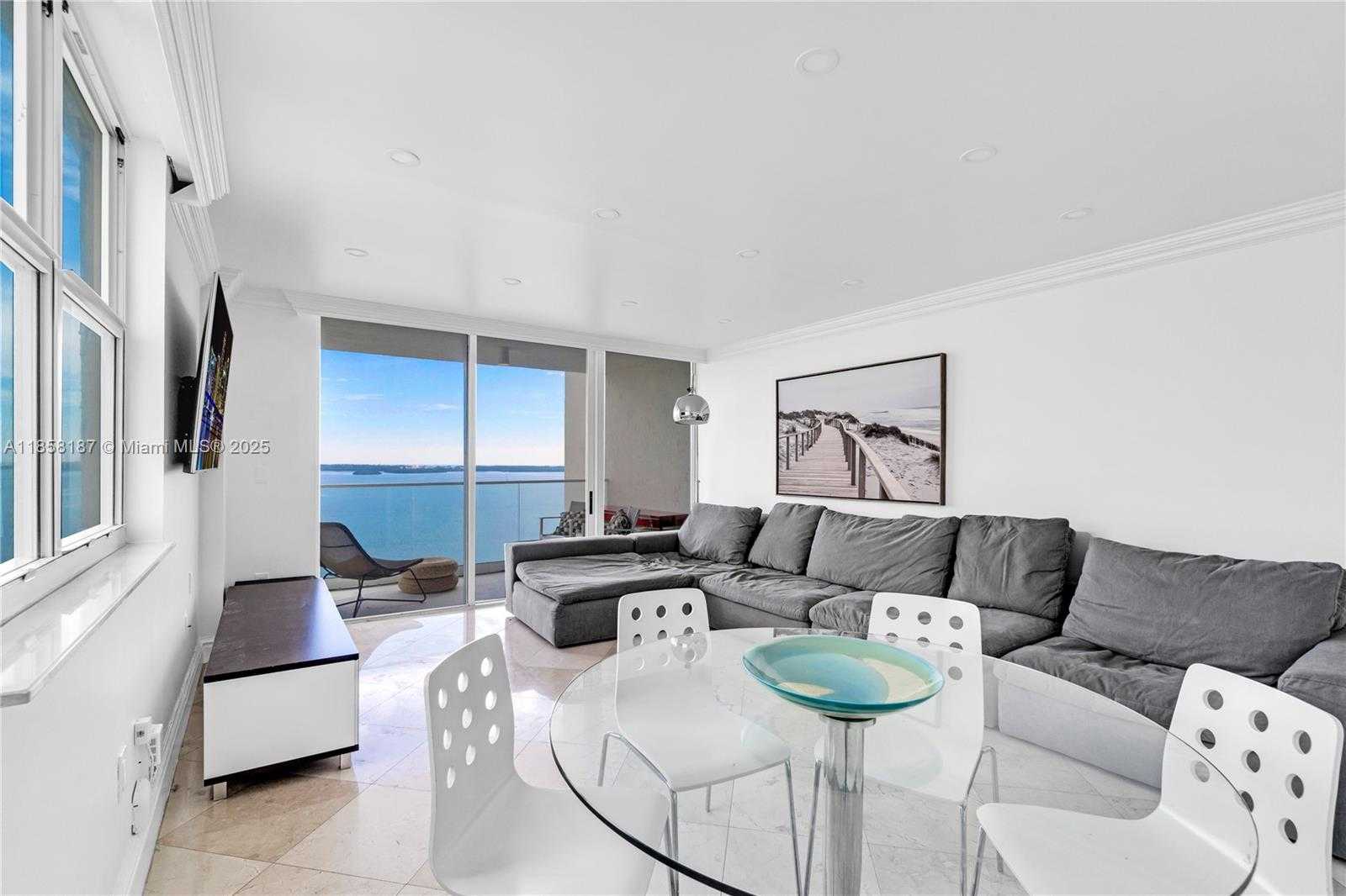 Small Image of 800 CLAUGHTON ISLAND DR #1601, Miami Number 2