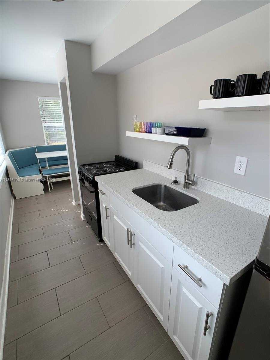 Small Image of 1308 DREXEL AVE #105, Miami Beach Number 20