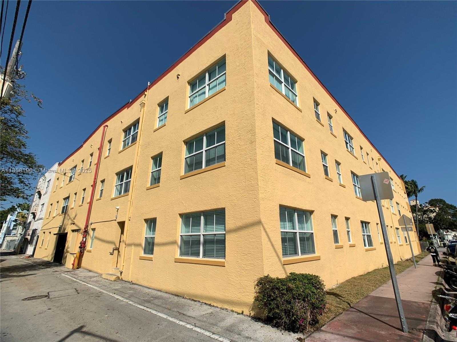 Small Image of 1308 DREXEL AVE #105, Miami Beach Number 24