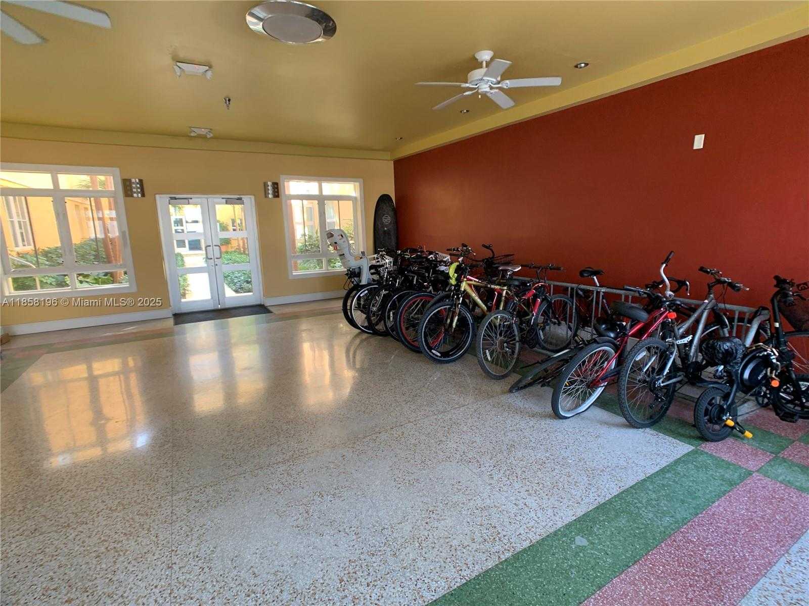 Small Image of 1308 DREXEL AVE #105, Miami Beach Number 3