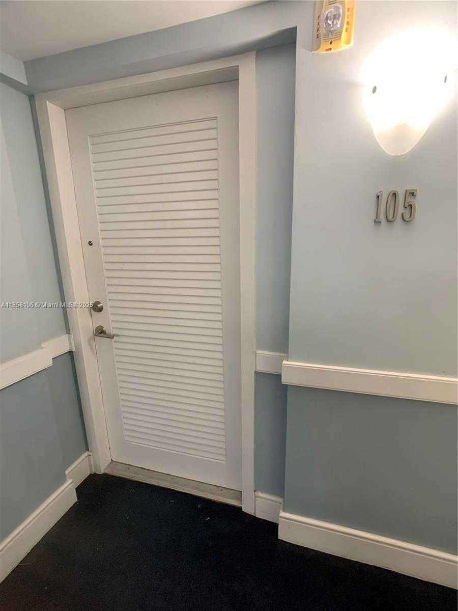 Small Image of 1308 DREXEL AVE #105, Miami Beach Number 6
