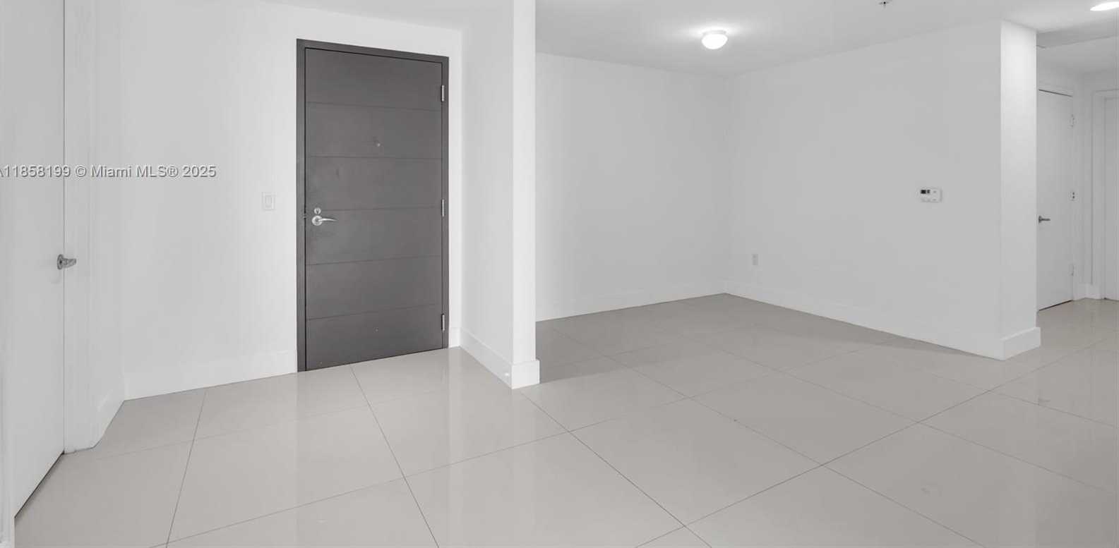 Small Image of 17111 BISCAYNE BL #506-S, North Miami Beach Number 14
