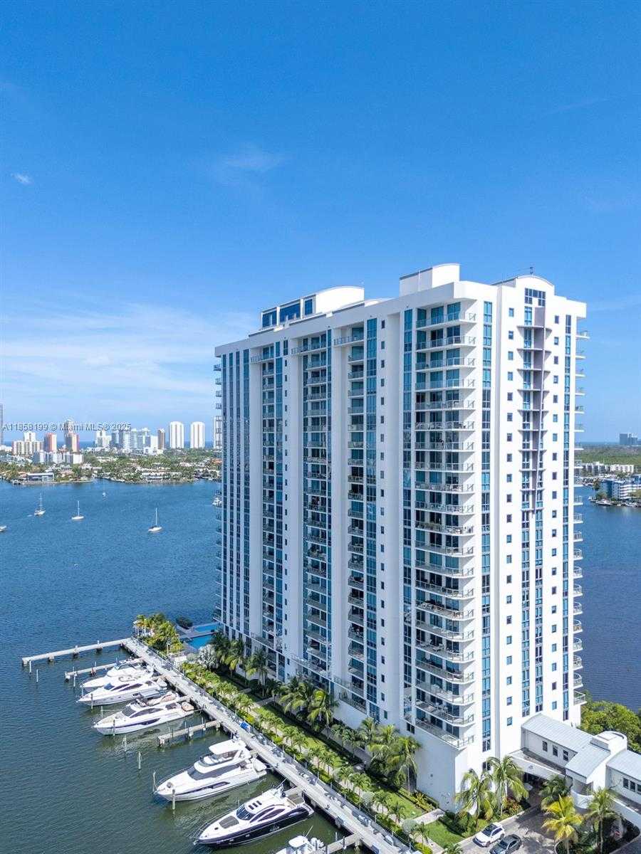 Small Image of 17111 BISCAYNE BL #506-S, North Miami Beach Number 3