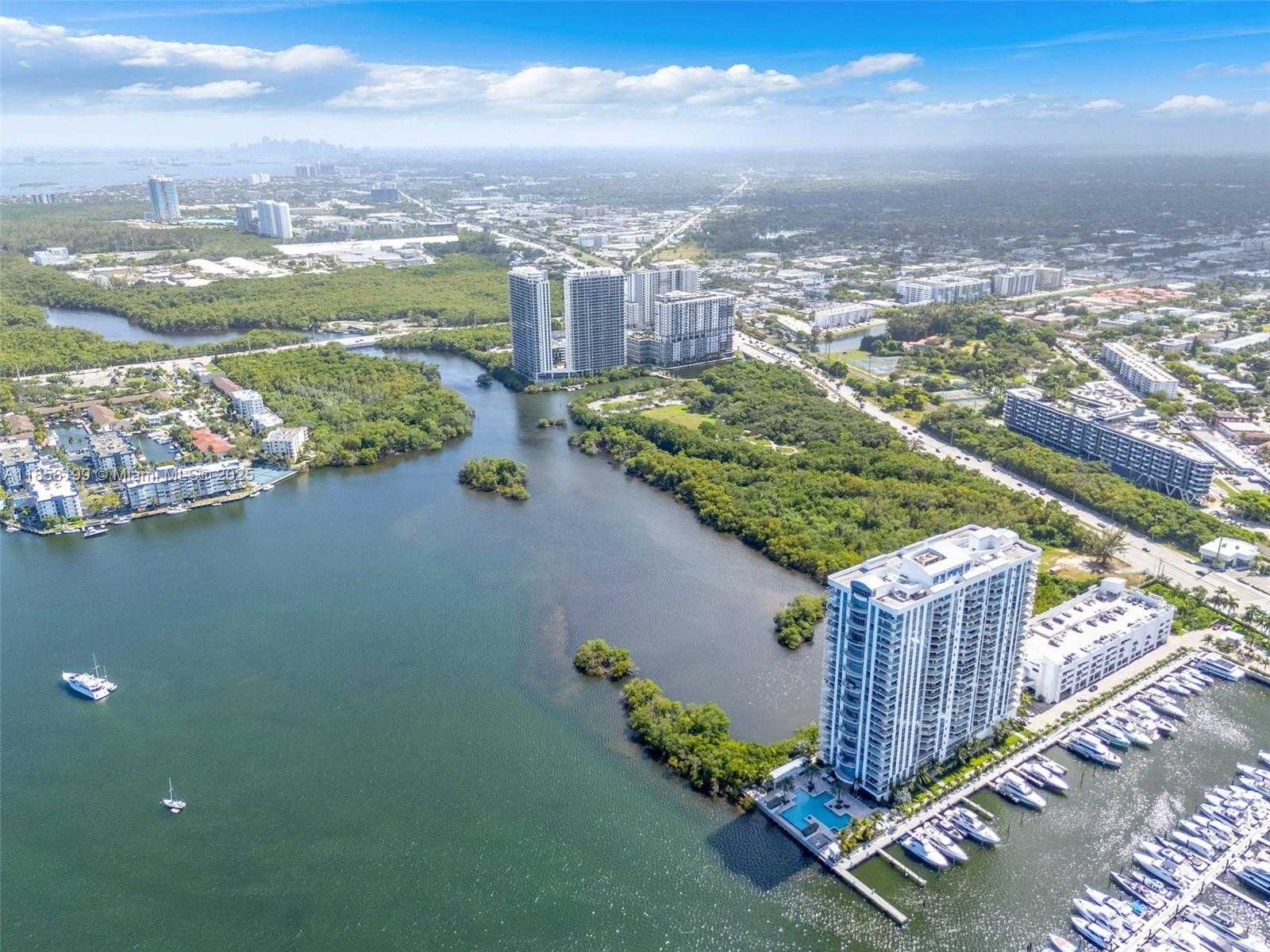 Small Image of 17111 BISCAYNE BL #506-S, North Miami Beach Number 38