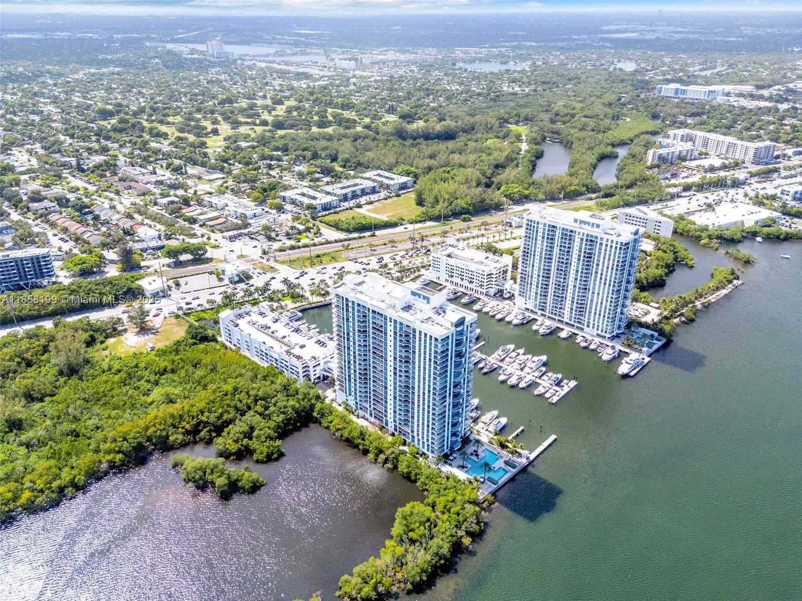 Small Image of 17111 BISCAYNE BL #506-S, North Miami Beach Number 42