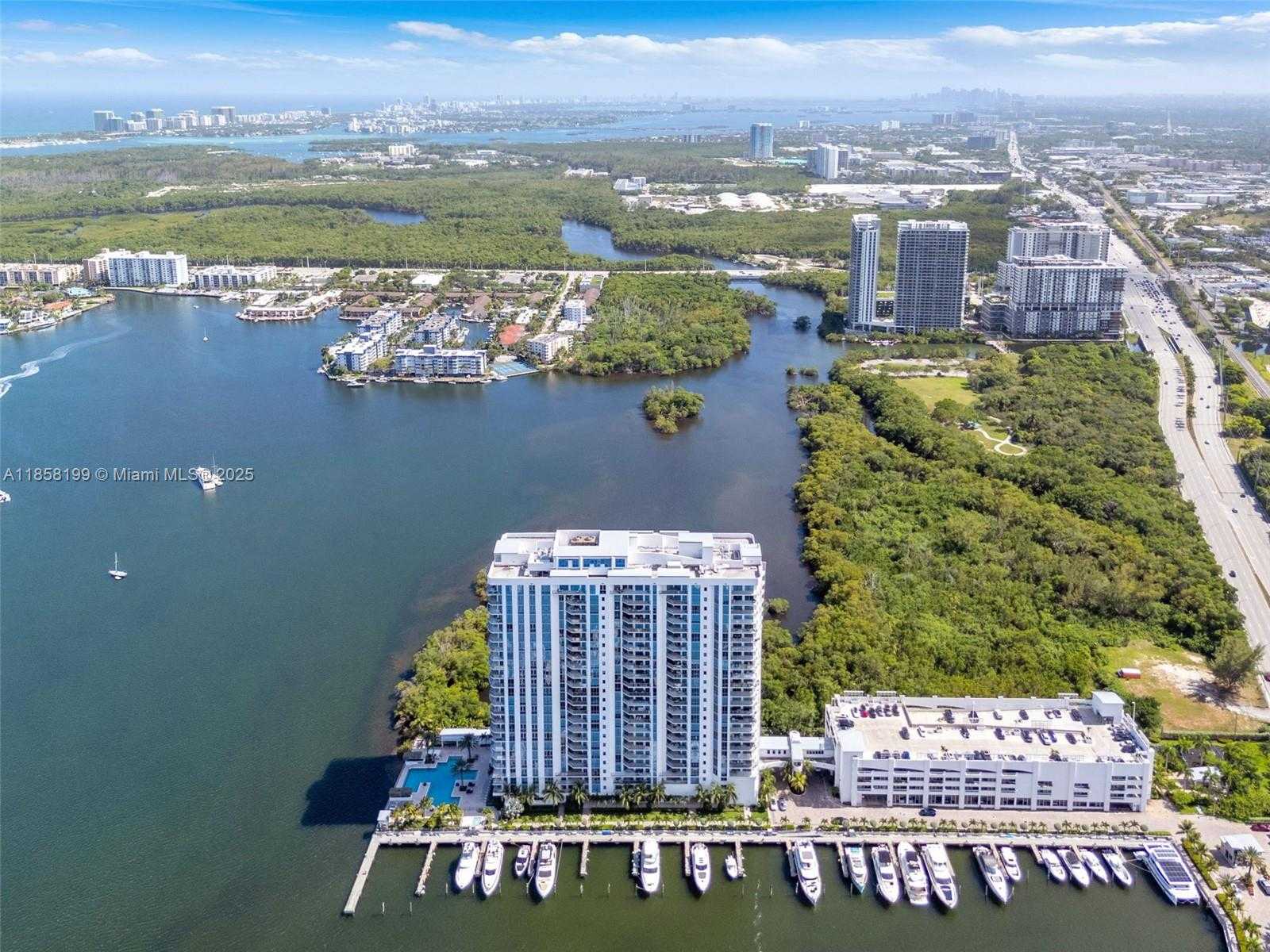 Small Image of 17111 BISCAYNE BL #506-S, North Miami Beach Number 53