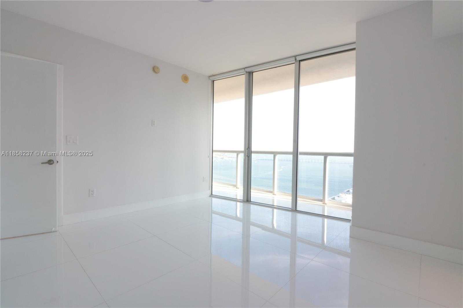 Small Image of 495 BRICKELL AVE #4005, Miami Number 12