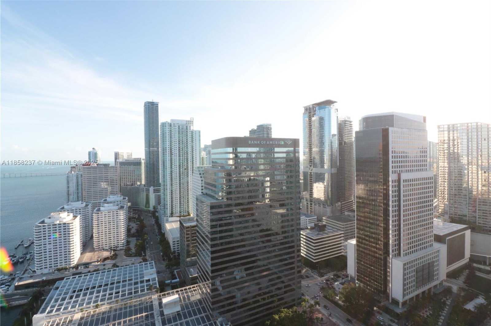 Small Image of 495 BRICKELL AVE #4005, Miami Number 22