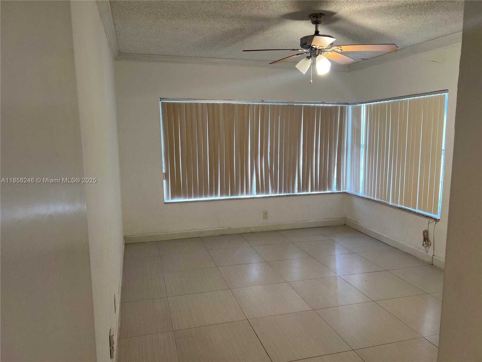 Small Image of 9241 COLLINS #1, Surfside Number 12