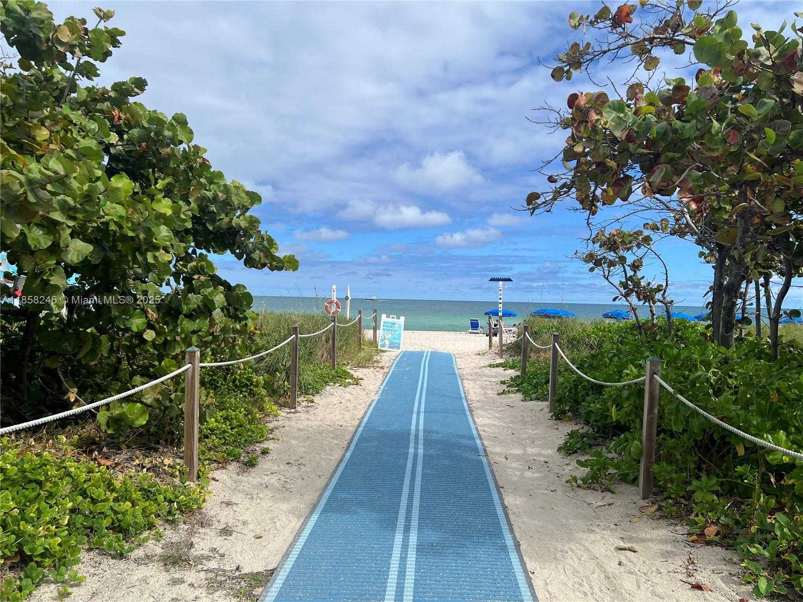 Small Image of 9241 COLLINS #1, Surfside Number 32