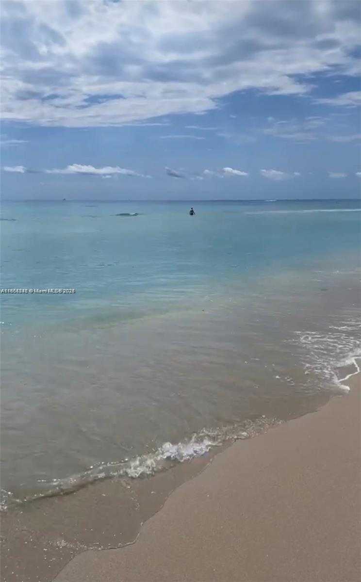 Small Image of 9241 COLLINS #1, Surfside Number 40