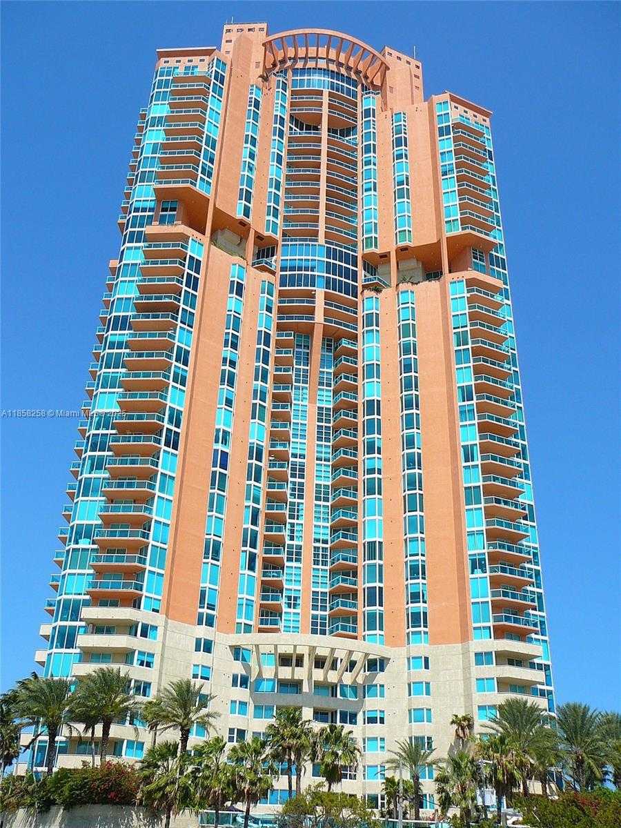 Small Image of 300 SOUTH POINTE DR #2802, Miami Beach Number 24