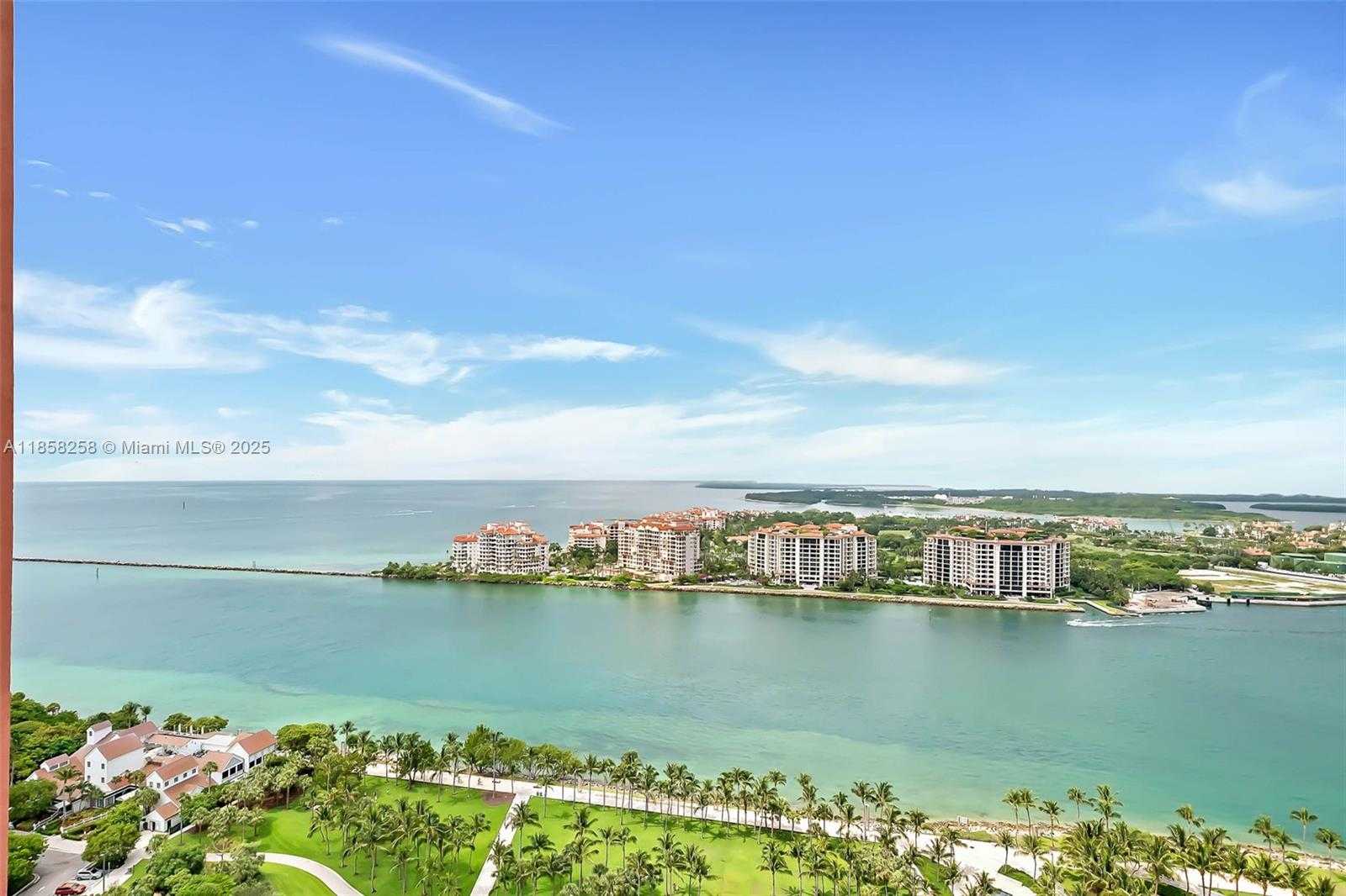 Small Image of 300 SOUTH POINTE DR #2802, Miami Beach Number 39