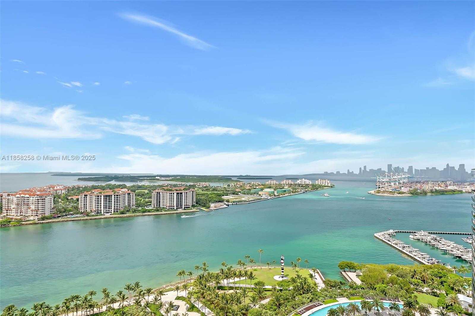 Small Image of 300 SOUTH POINTE DR #2802, Miami Beach Number 40