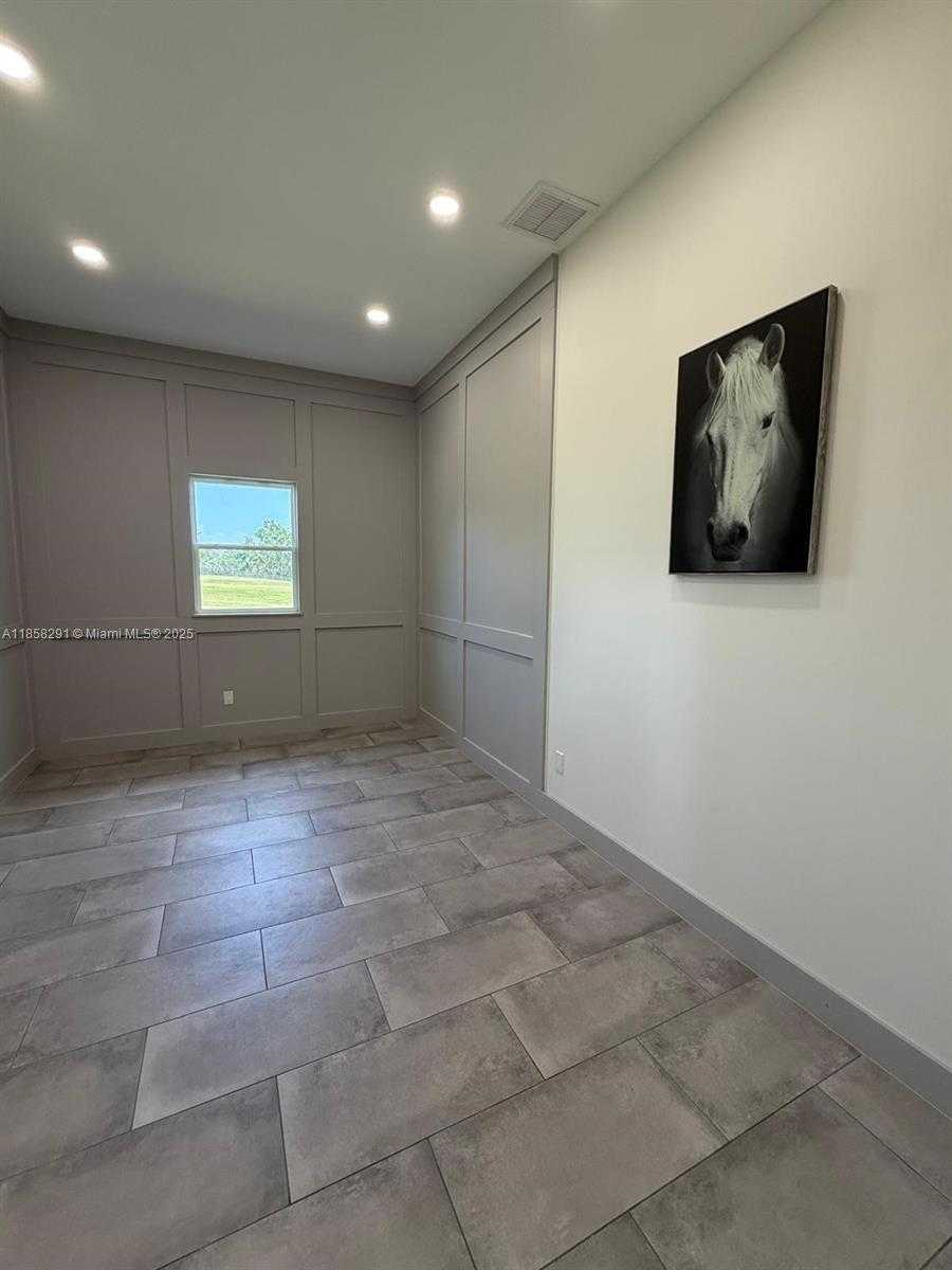 Small Image of 20925 NORTH WEST 100TH AVENUE RD, Other City - In The State Of Florida Number 15