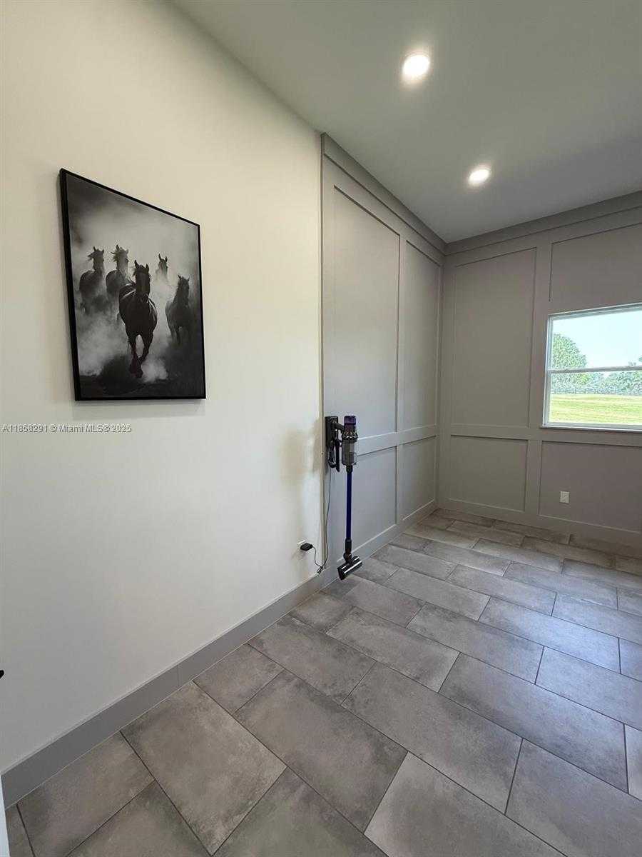 Small Image of 20925 NORTH WEST 100TH AVENUE RD, Other City - In The State Of Florida Number 16