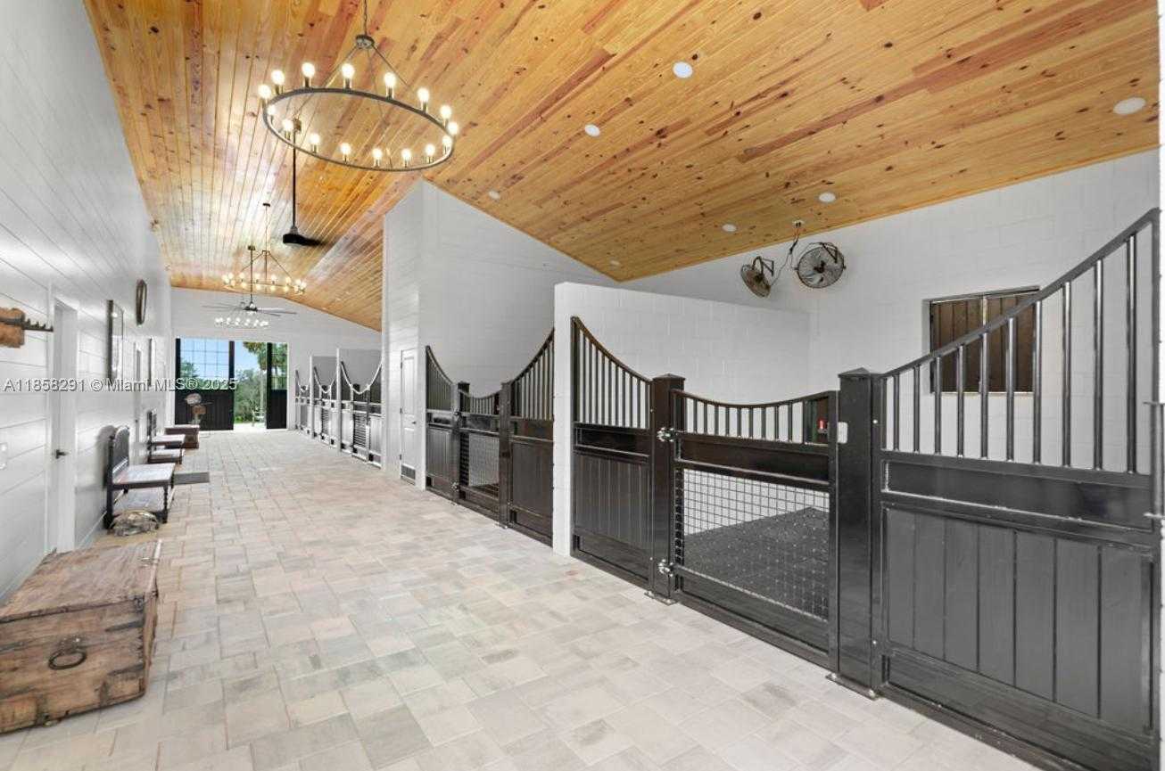 Small Image of 20925 NORTH WEST 100TH AVENUE RD, Other City - In The State Of Florida Number 4