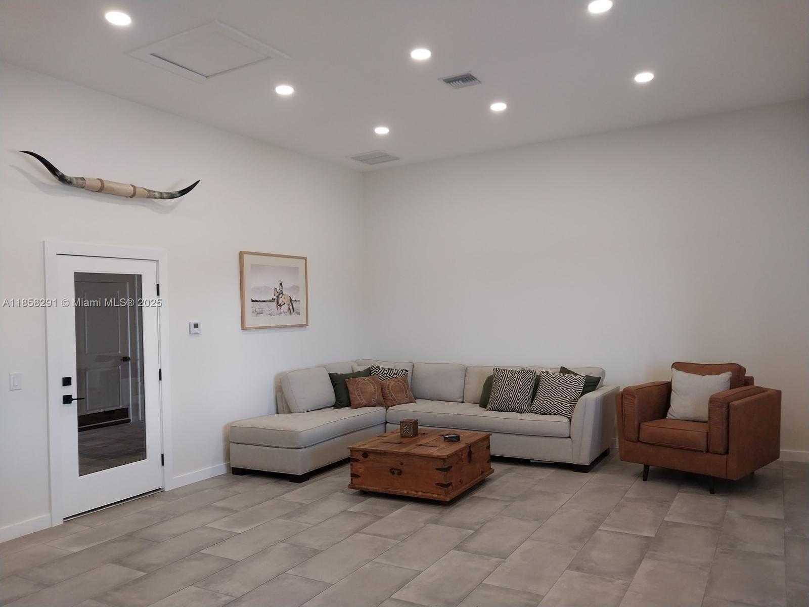Small Image of 20925 NORTH WEST 100TH AVENUE RD, Other City - In The State Of Florida Number 6