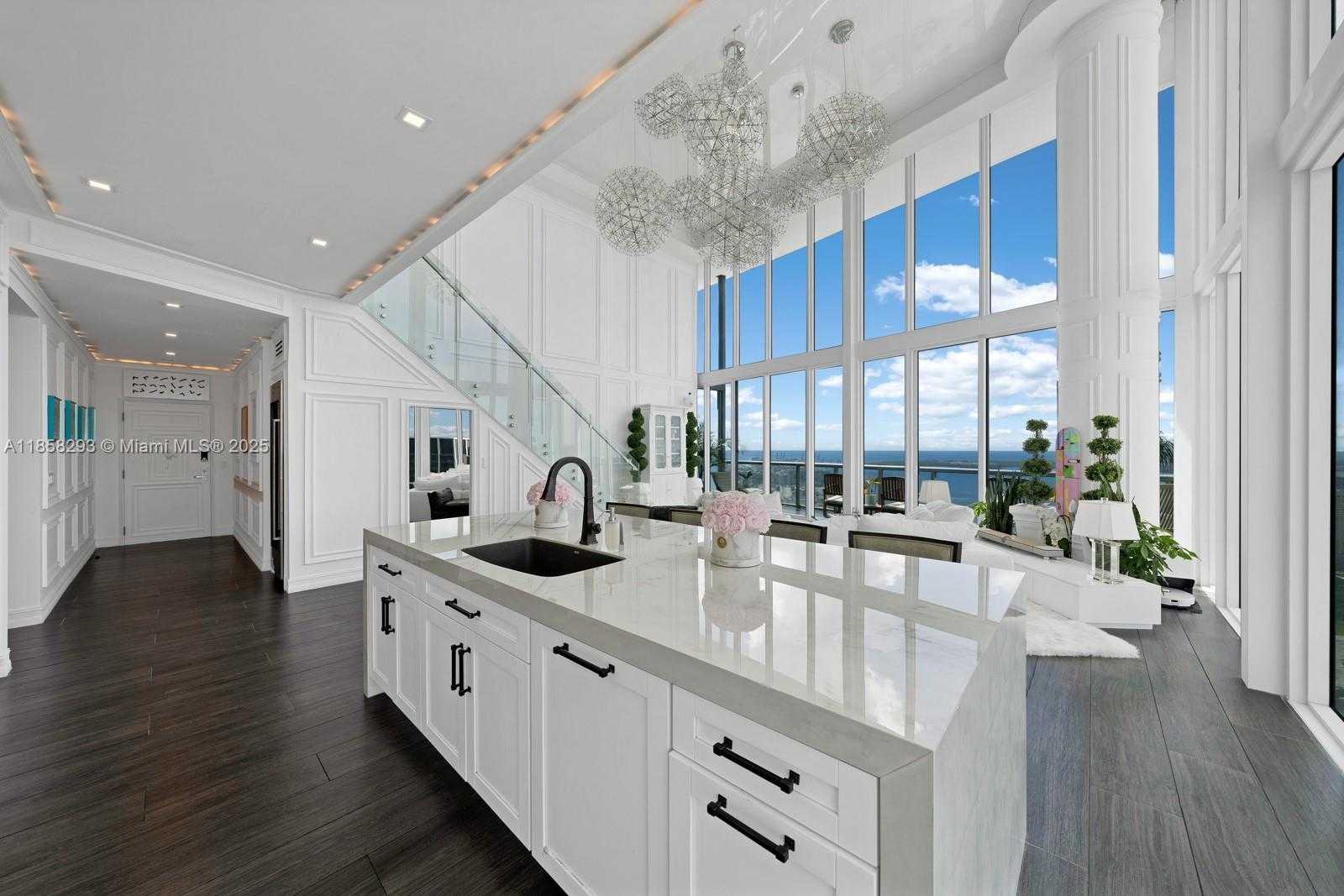 Small Image of 888 BISCAYNE BLVD #5701, Miami Number 10