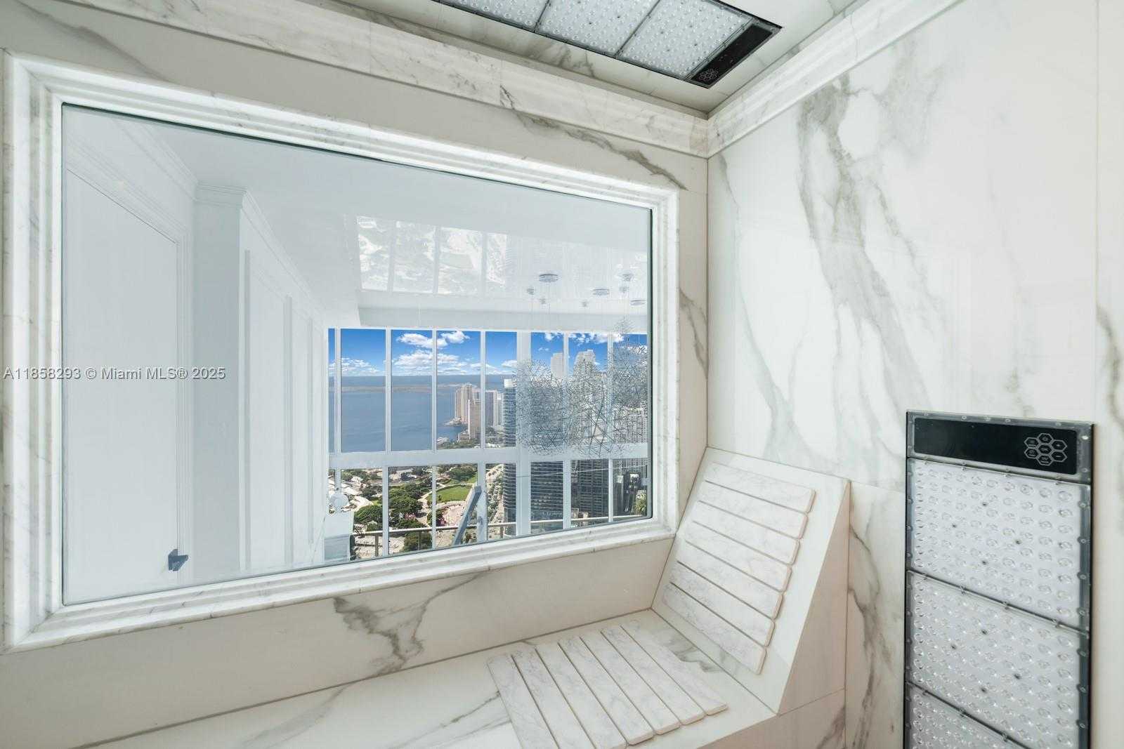 Small Image of 888 BISCAYNE BLVD #5701, Miami Number 20
