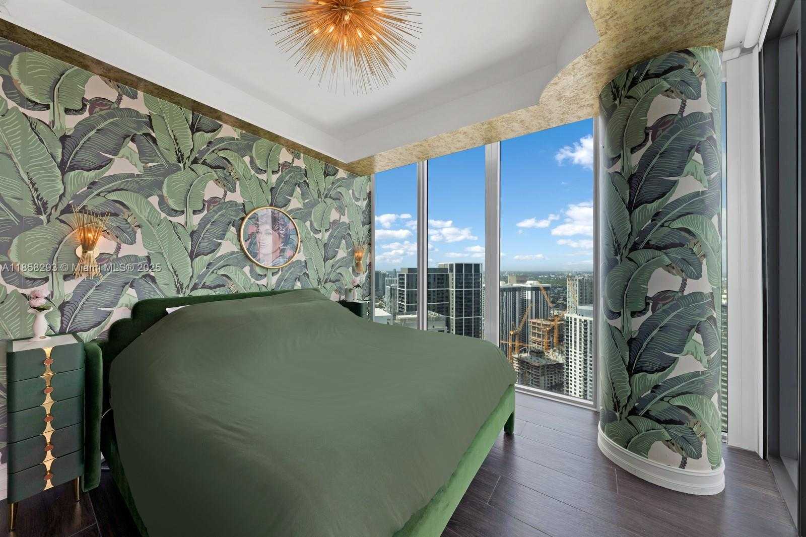 Small Image of 888 BISCAYNE BLVD #5701, Miami Number 21