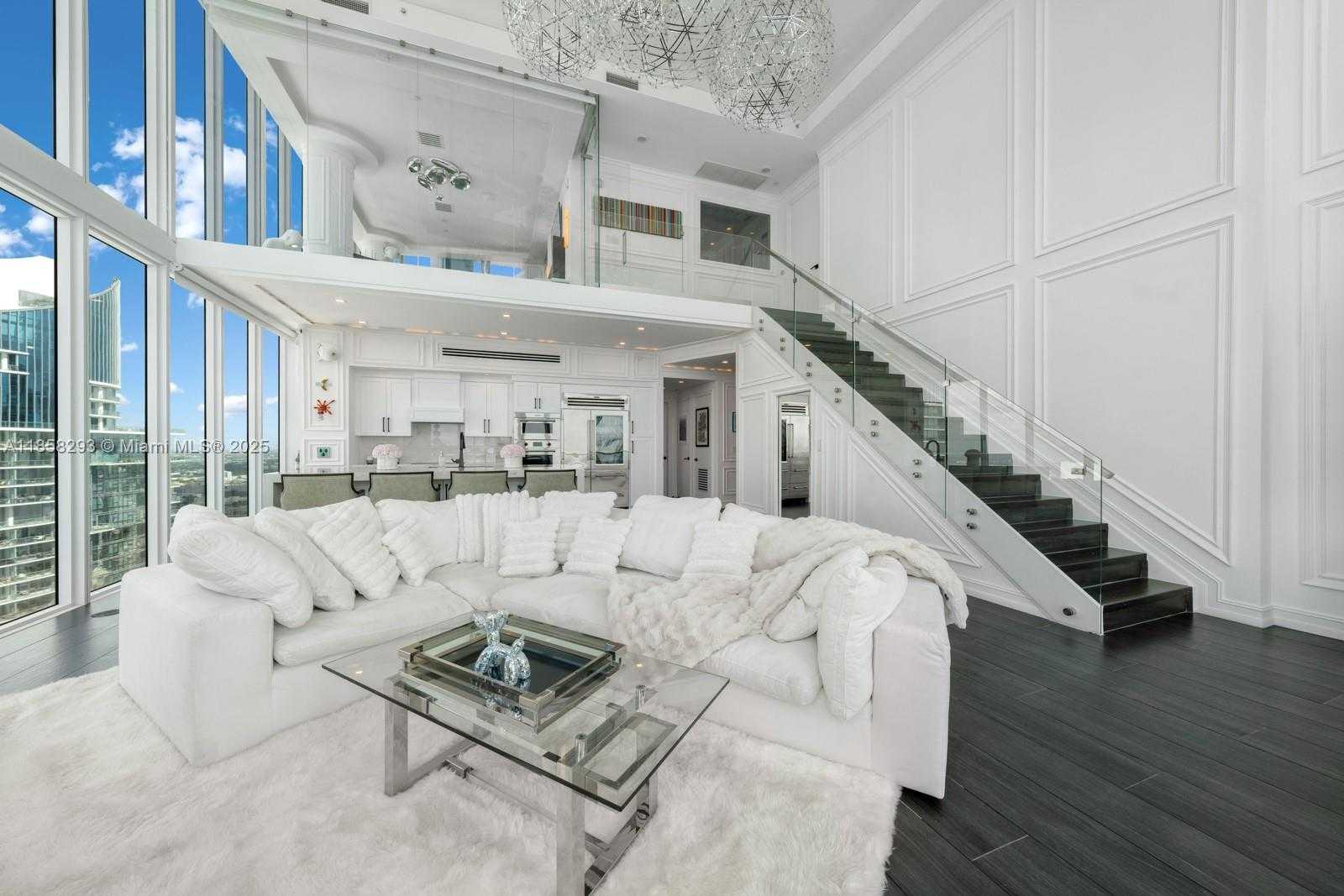 Small Image of 888 BISCAYNE BLVD #5701, Miami Number 7