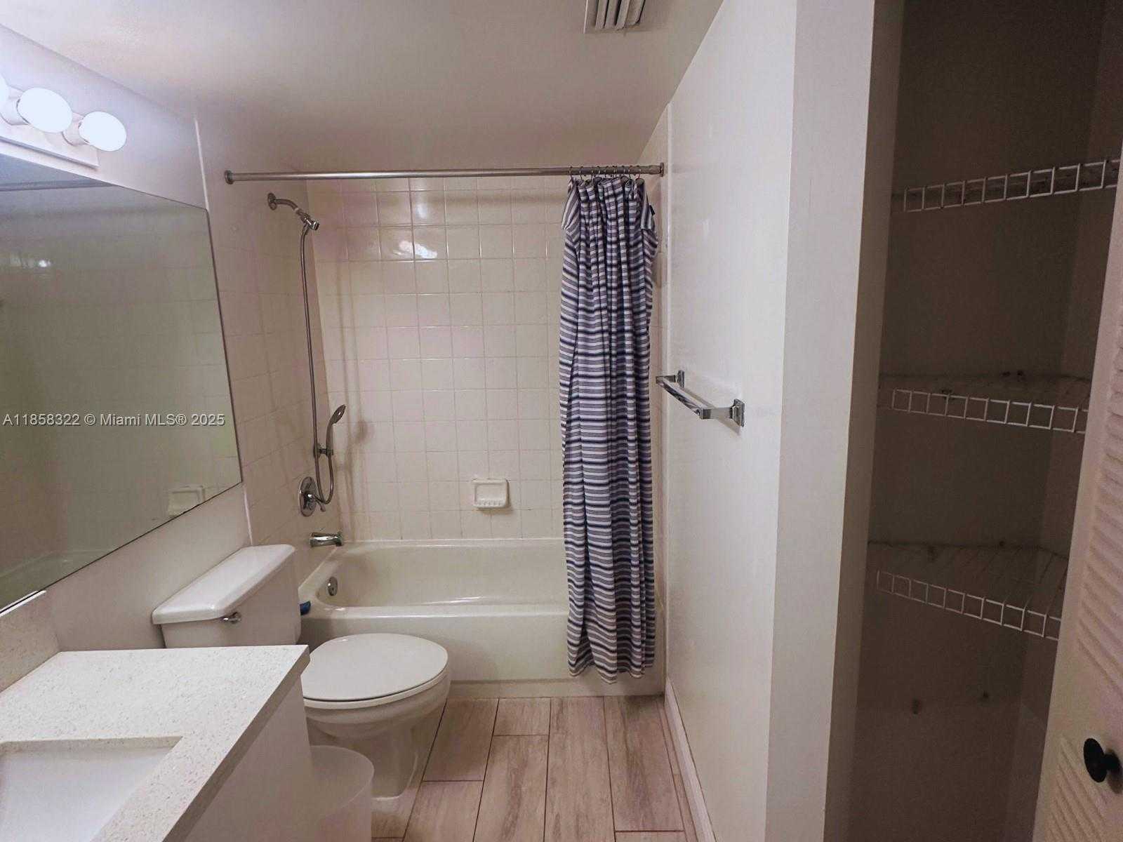 Small Image of 19555 EAST COUNTRY CLUB DR #8206, Aventura Number 10