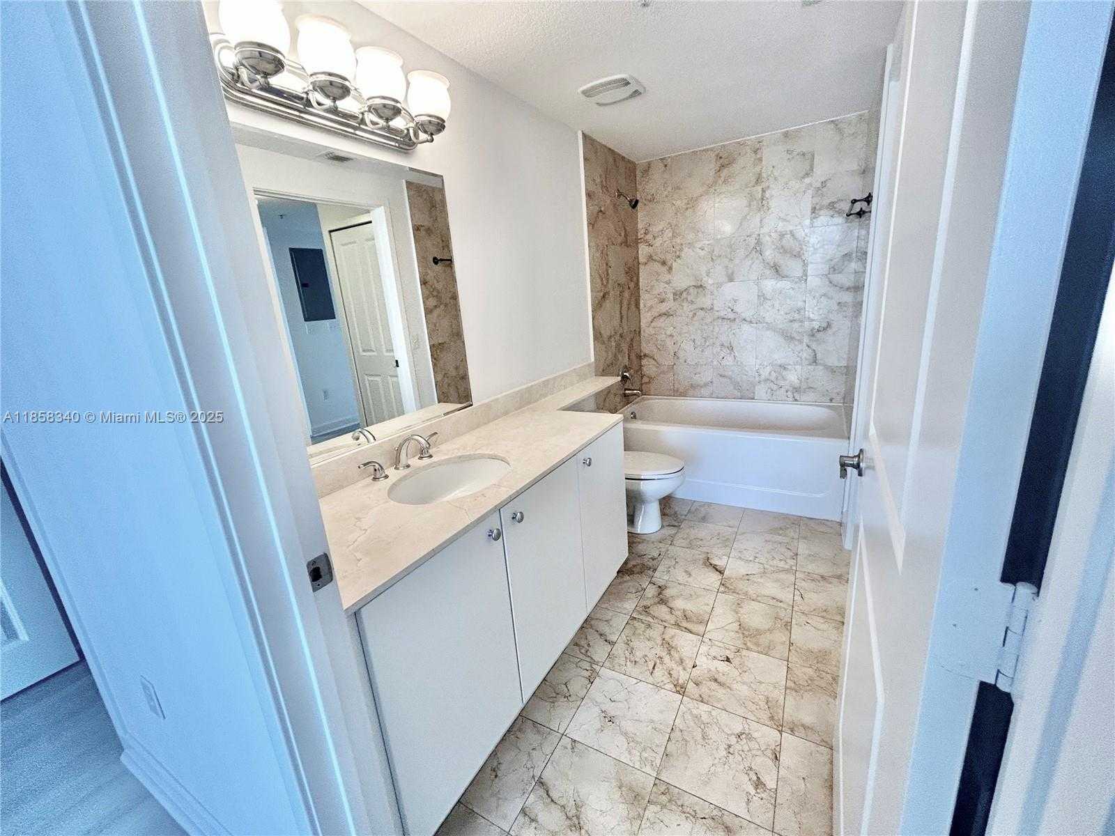 Small Image of 170 SOUTH EAST 14TH ST #3006, Miami Number 18