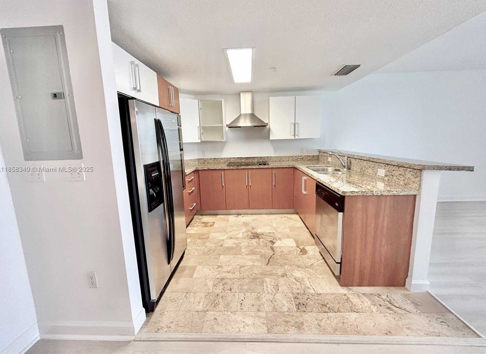 Small Image of 170 SOUTH EAST 14TH ST #3006, Miami Number 2