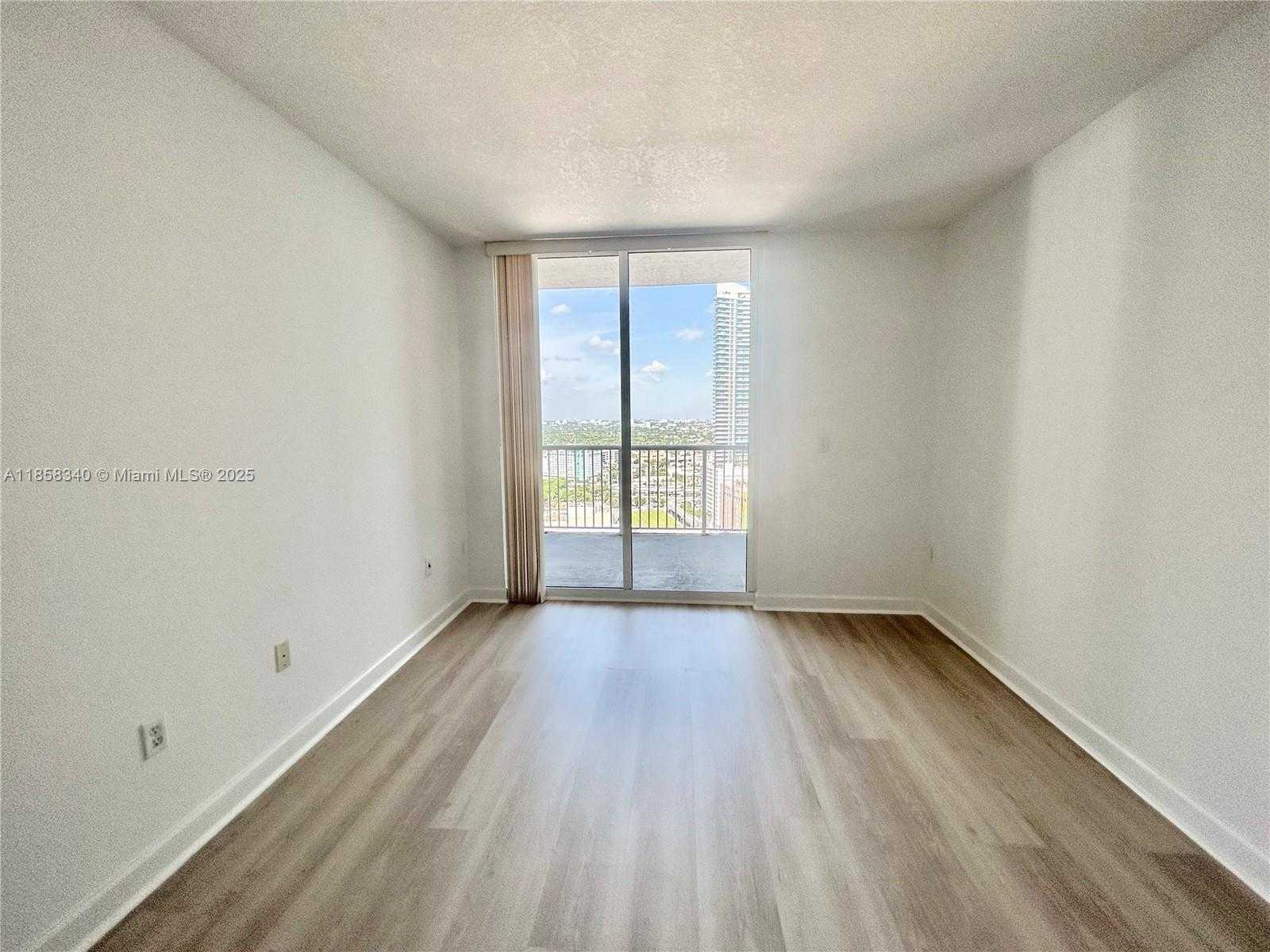 Small Image of 170 SOUTH EAST 14TH ST #3006, Miami Number 22