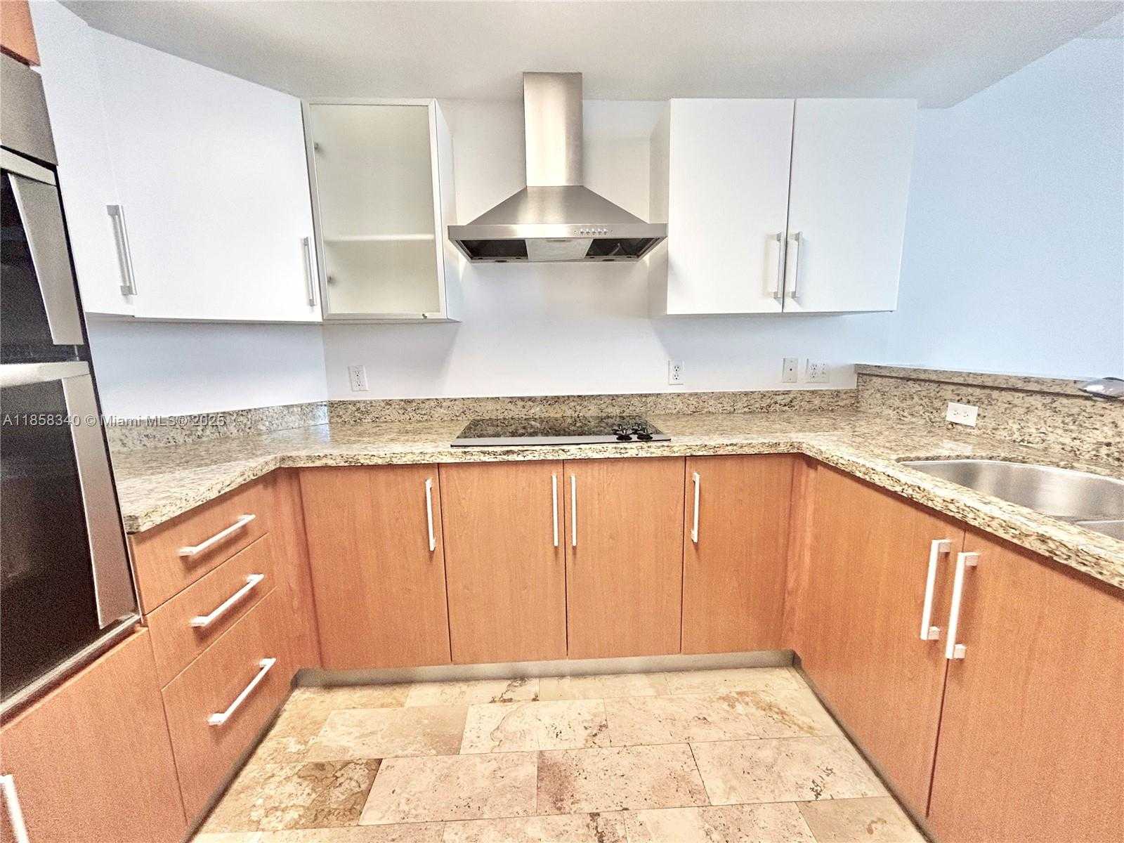 Small Image of 170 SOUTH EAST 14TH ST #3006, Miami Number 4