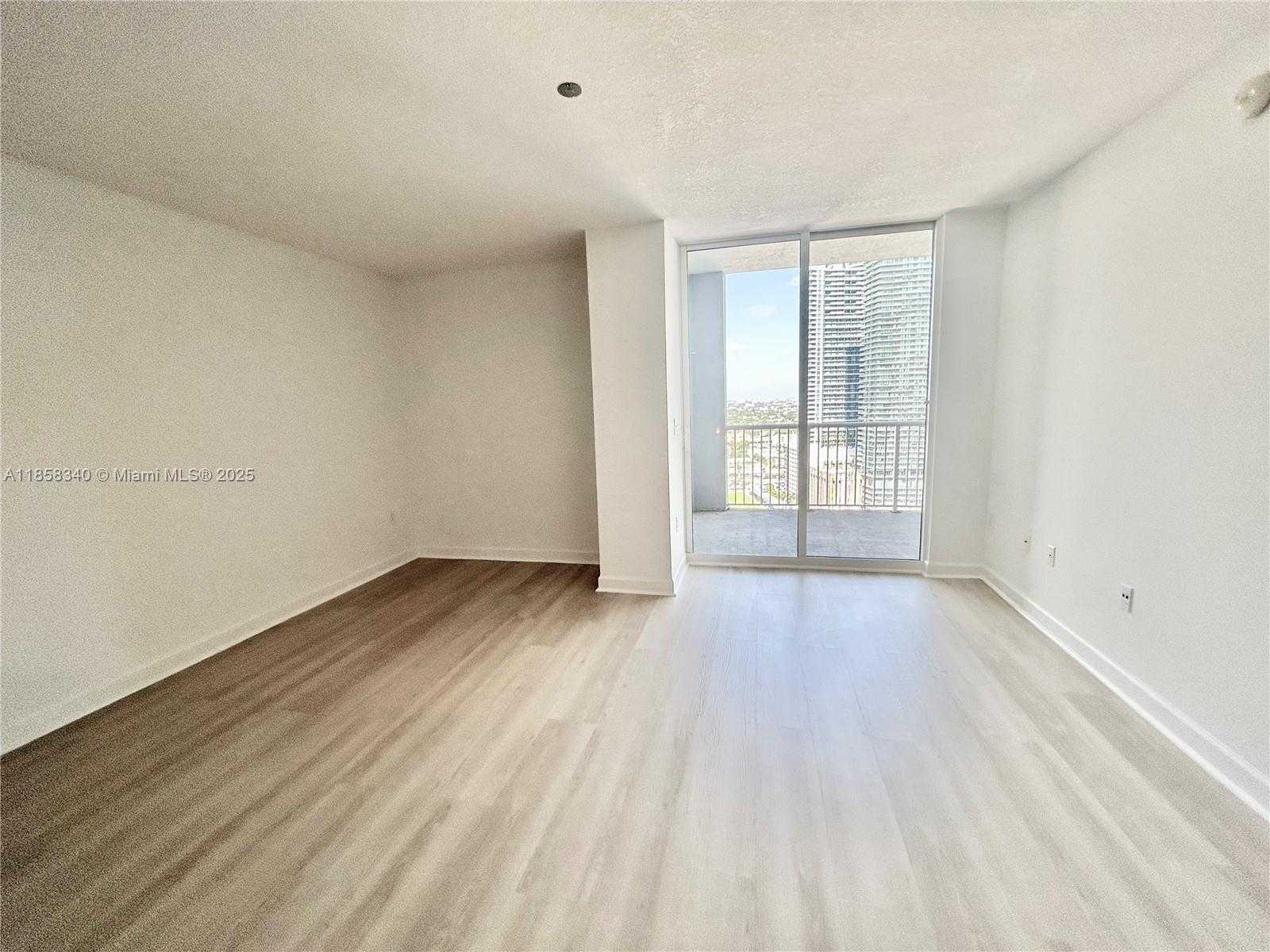 Small Image of 170 SOUTH EAST 14TH ST #3006, Miami Number 7