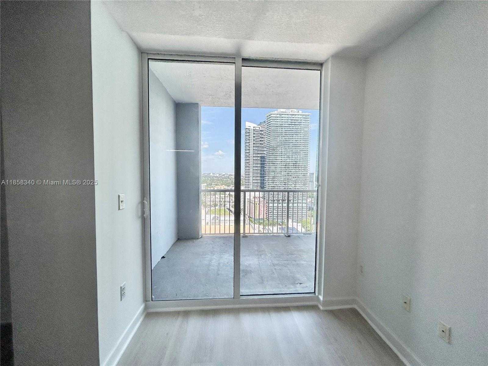 Small Image of 170 SOUTH EAST 14TH ST #3006, Miami Number 9