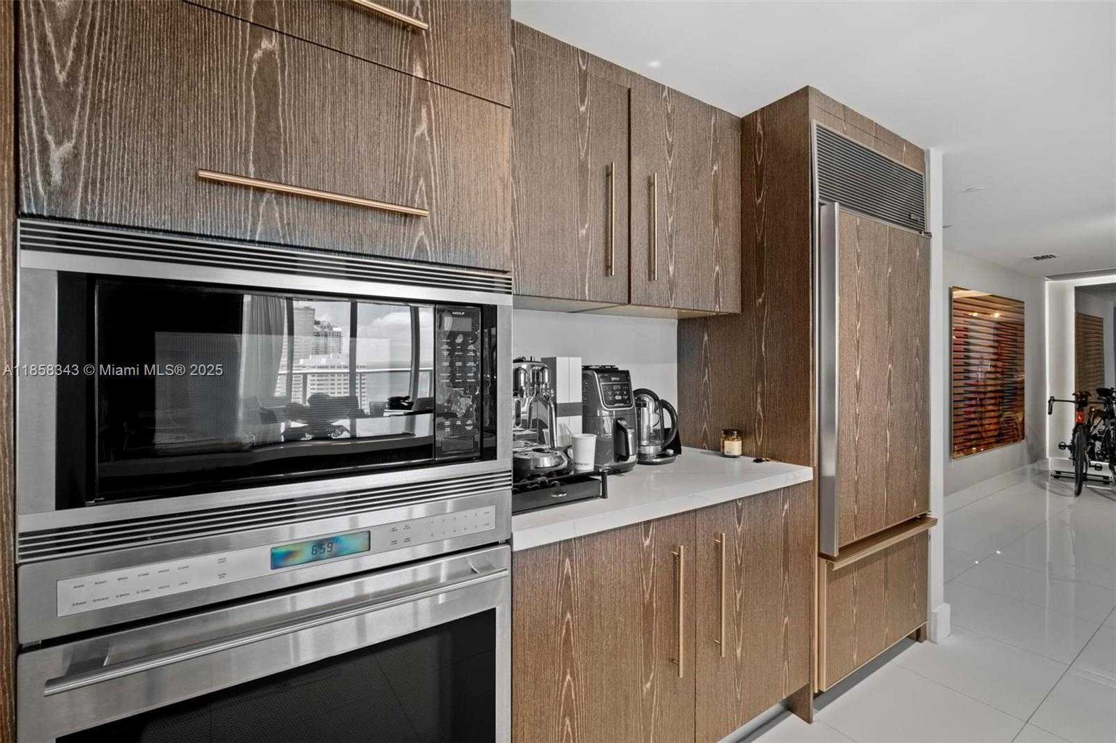 Small Image of 495 BRICKELL AVE #1903, Miami Number 6