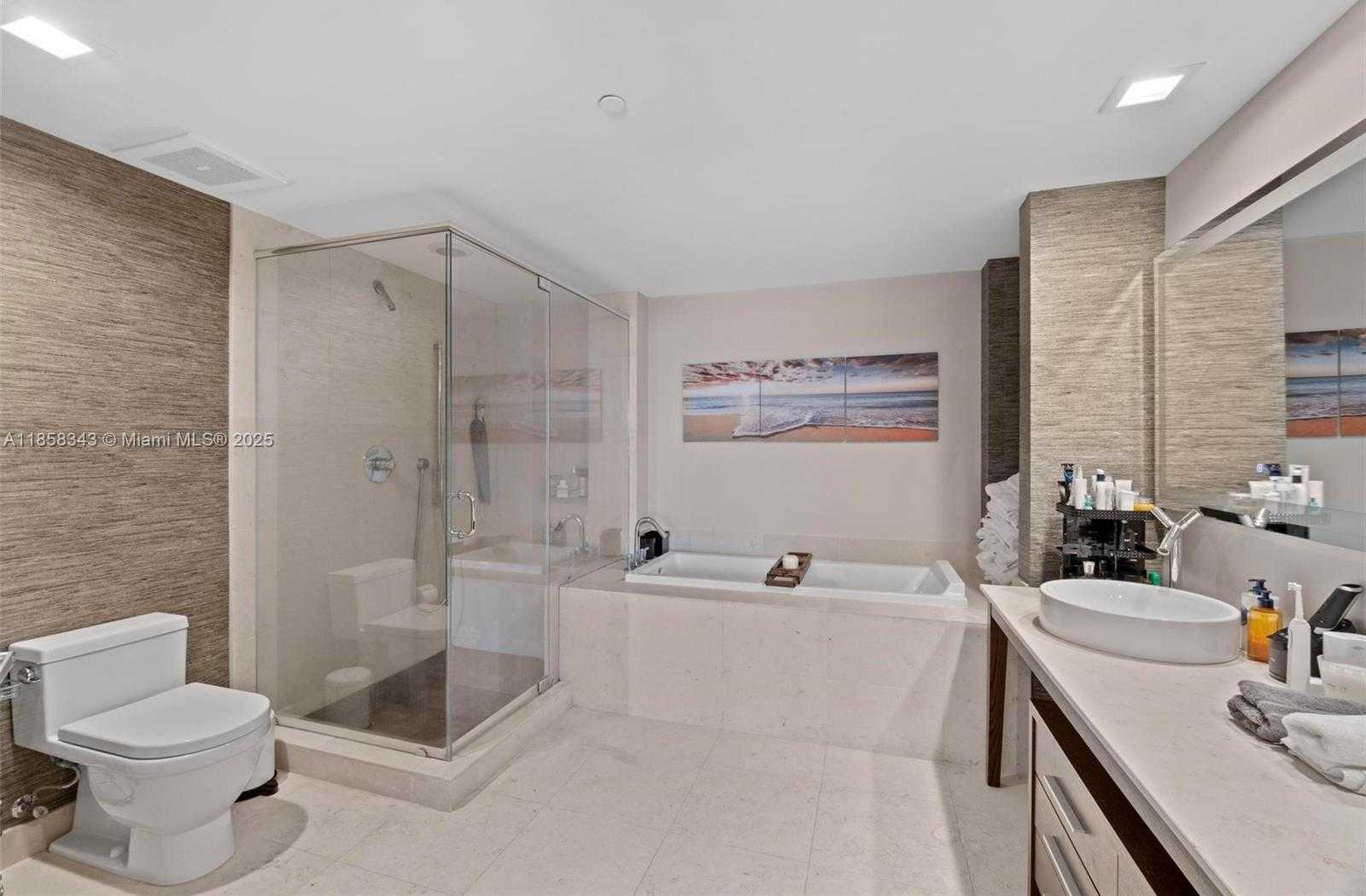 Small Image of 495 BRICKELL AVE #1903, Miami Number 9