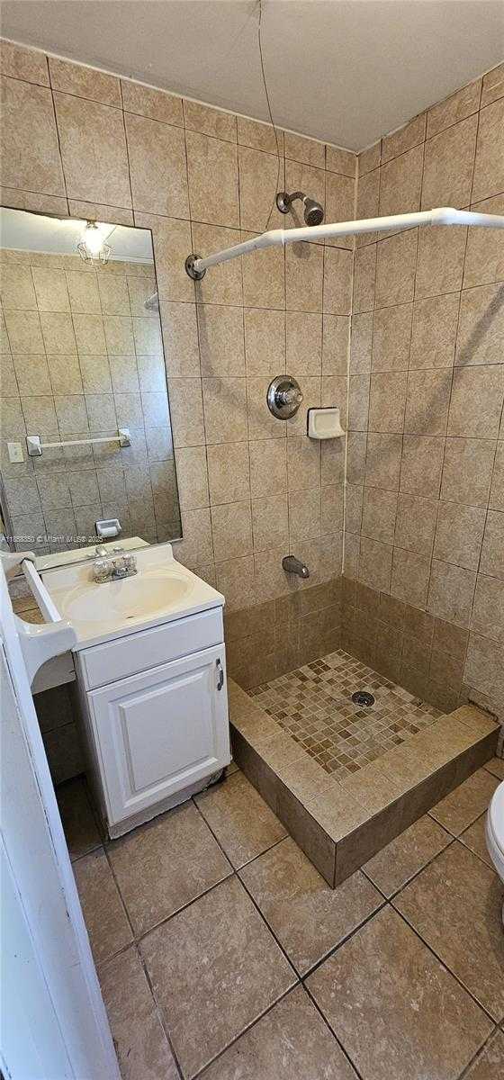Small Image of 1701 SHENANDOAH ST #3, Hollywood Number 10