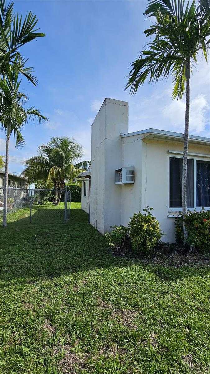 Small Image of 1701 SHENANDOAH ST #3, Hollywood Number 23