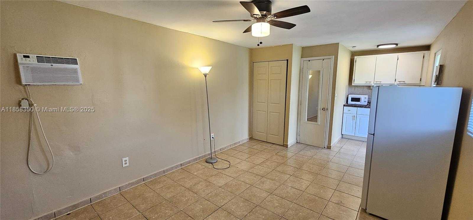 Small Image of 1701 SHENANDOAH ST #3, Hollywood Number 3