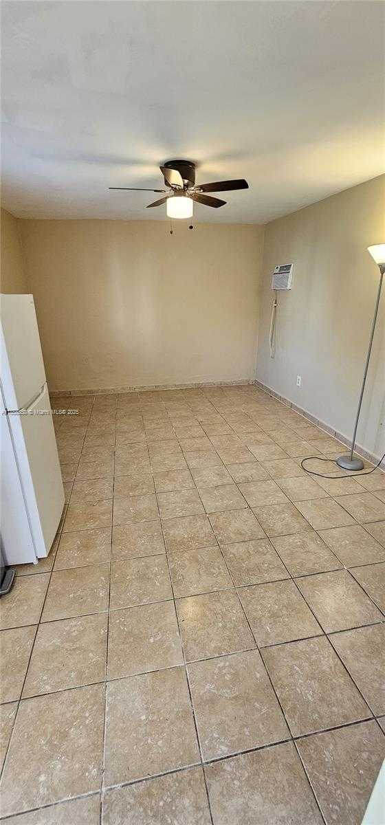 Small Image of 1701 SHENANDOAH ST #3, Hollywood Number 6