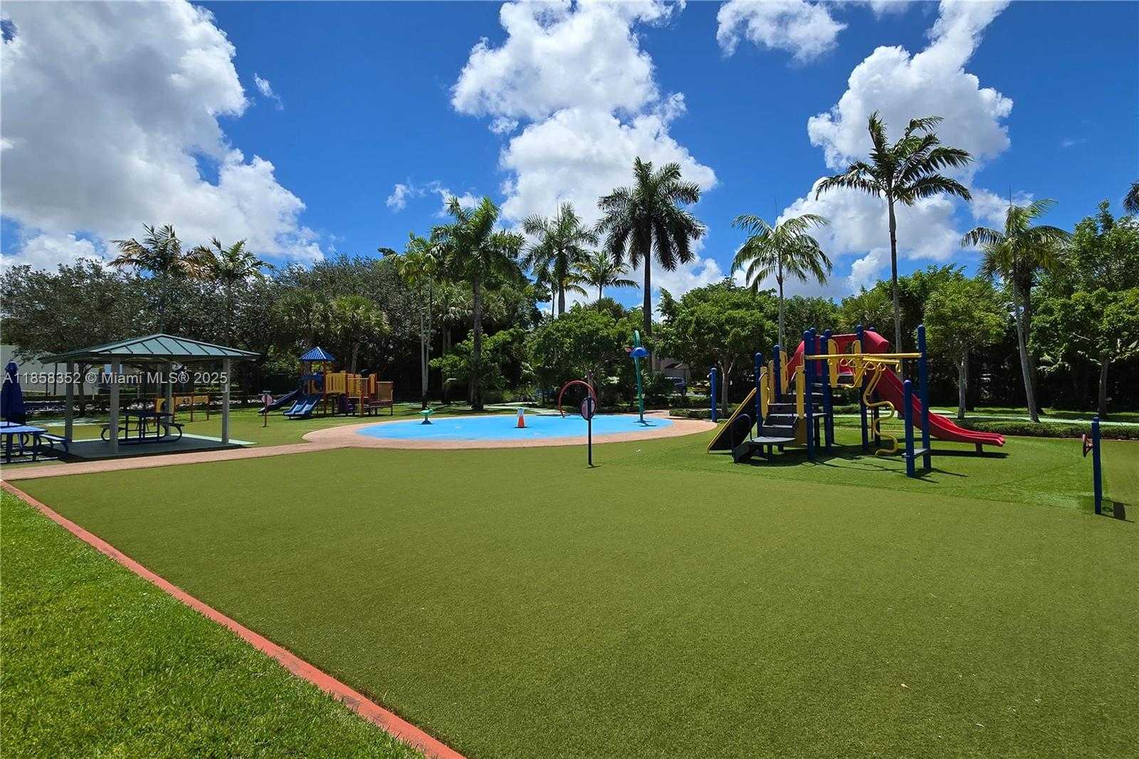 Small Image of 4678 NORTH WEST 103RD CT, Doral Number 24